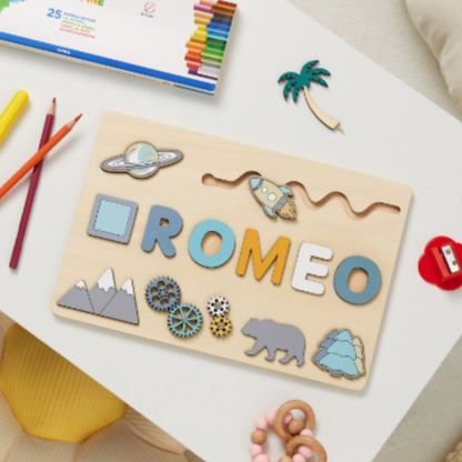 Houten Naampuzzel – Persoonlijk Speel- en Leerbord