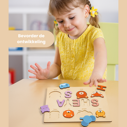 Houten Naampuzzel – Persoonlijk Speel- en Leerbord